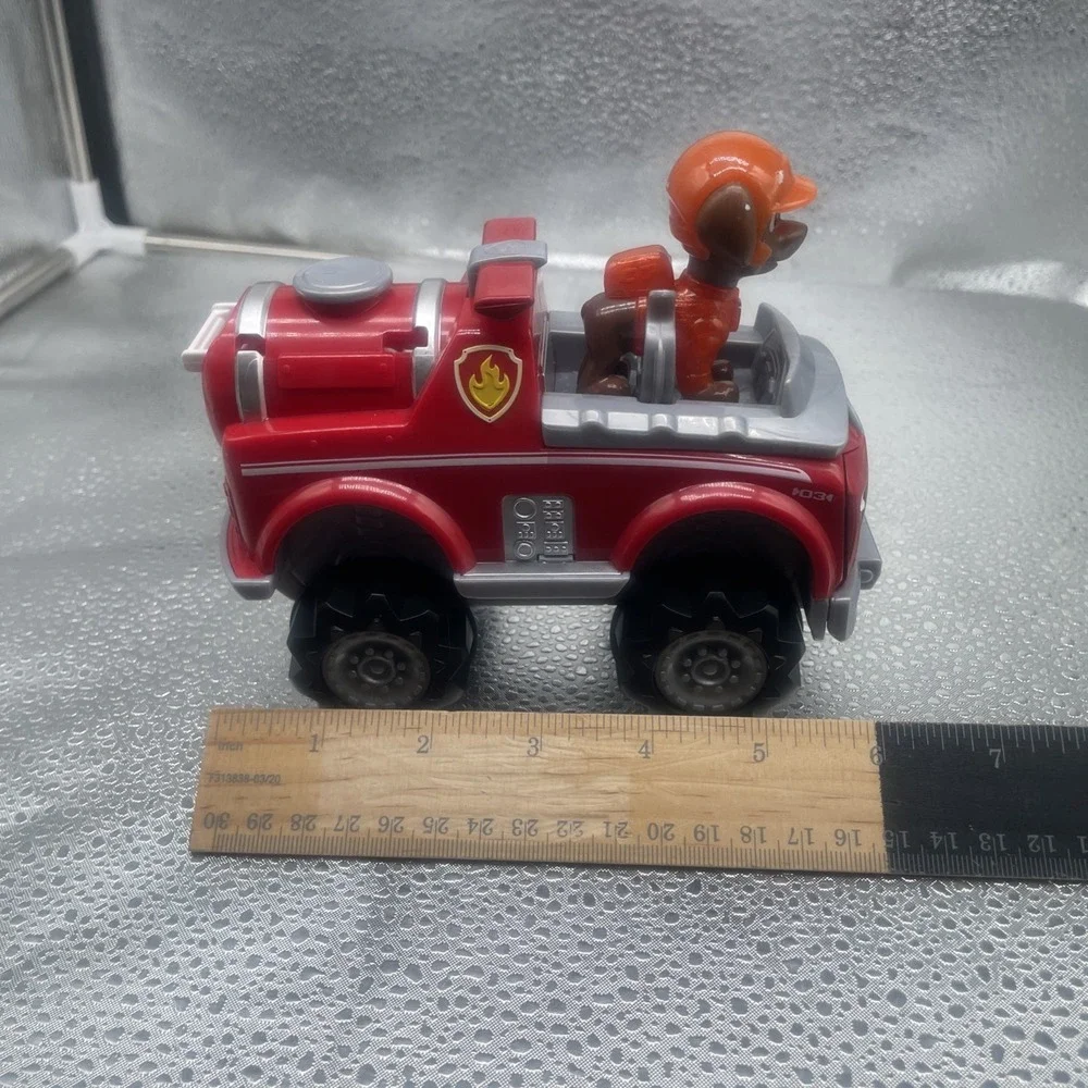Paw Patrol Jungle Pups Marshall Vehicle fire truck‎ with figure